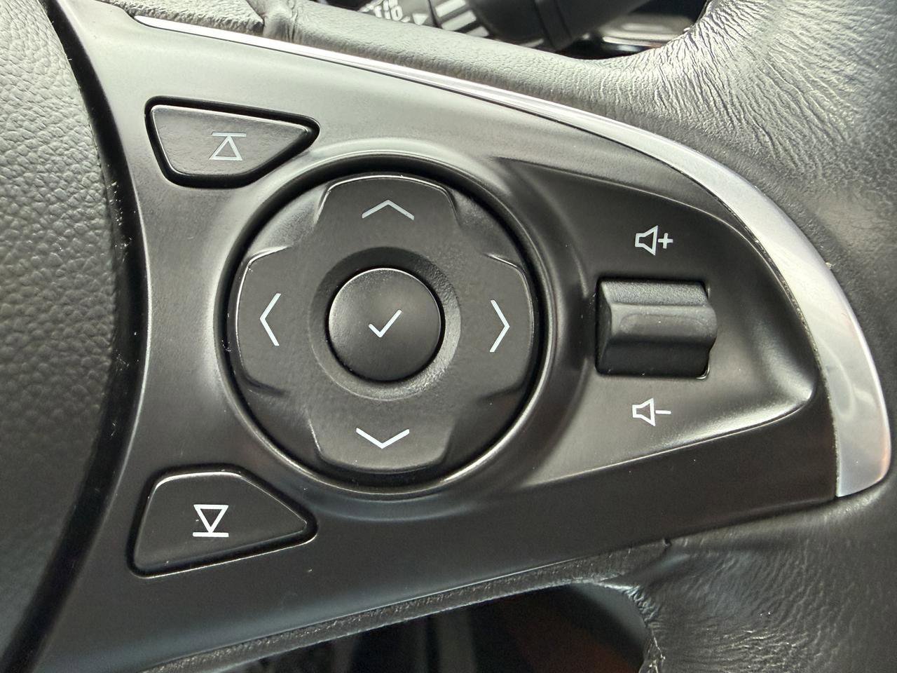 Used 2018 Buick Enclave Avenir w/ Avenir Technology Package AWD/4WD image 13