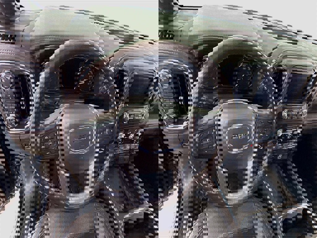 Used 2020 GMC Sierra 3500 Denali w/ Denali Ultimate Package image 5