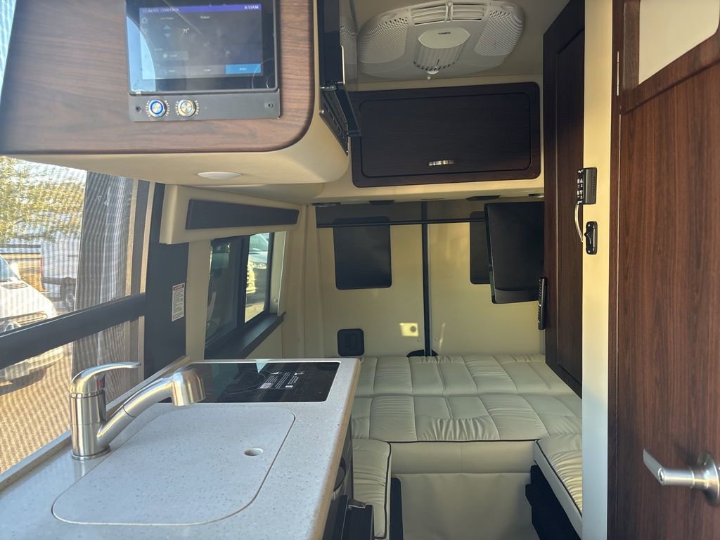 Used 2022 Mercedes-Benz Sprinter 2500 image 57