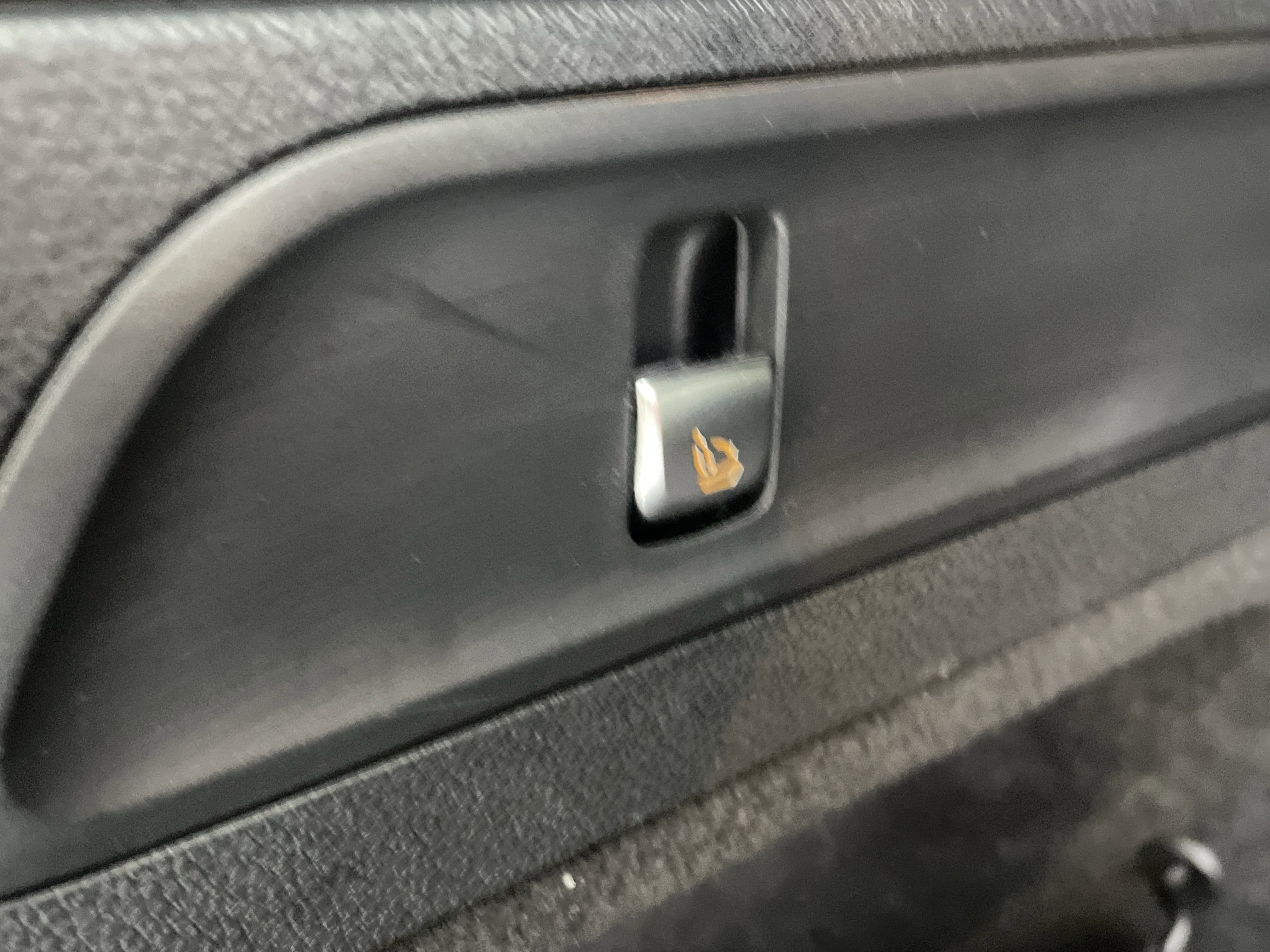 Certified 2022 Mercedes-Benz GLC 300 4MATIC w/ Driver Assistance Package image 11