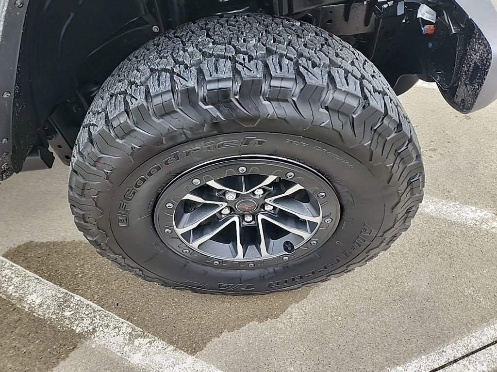 Certified 2024 Jeep Wrangler Unlimited Rubicon w/ XTREMEE 35" Tire Package image 32