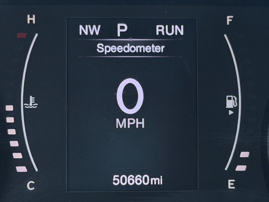 Used 2023 Jeep Renegade Latitude AWD/4WD image 32