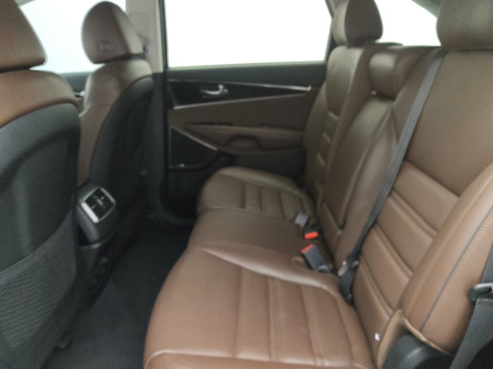Used 2020 Kia Sorento SX image 18