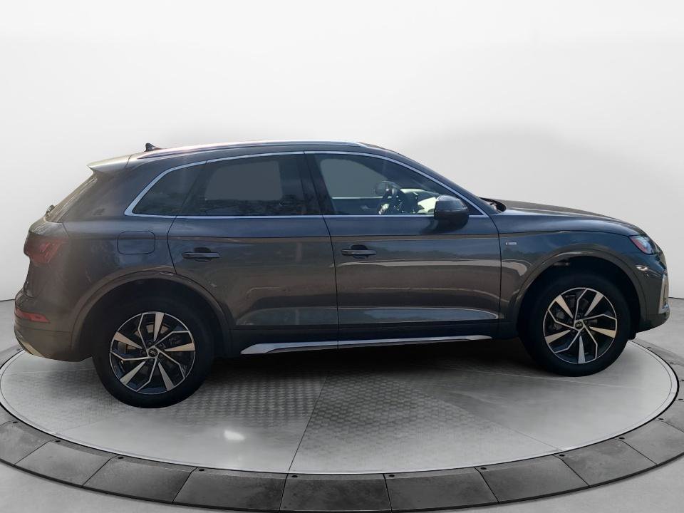 Used 2023 Audi Q5 2.0T Premium Plus w/ Premium Plus Package AWD/4WD image 8