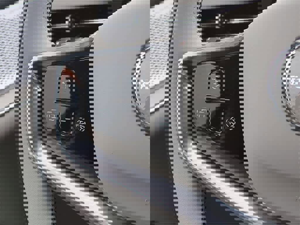 New 2025 Volvo EX90 Ultra w/ Protection Package Premier image 24