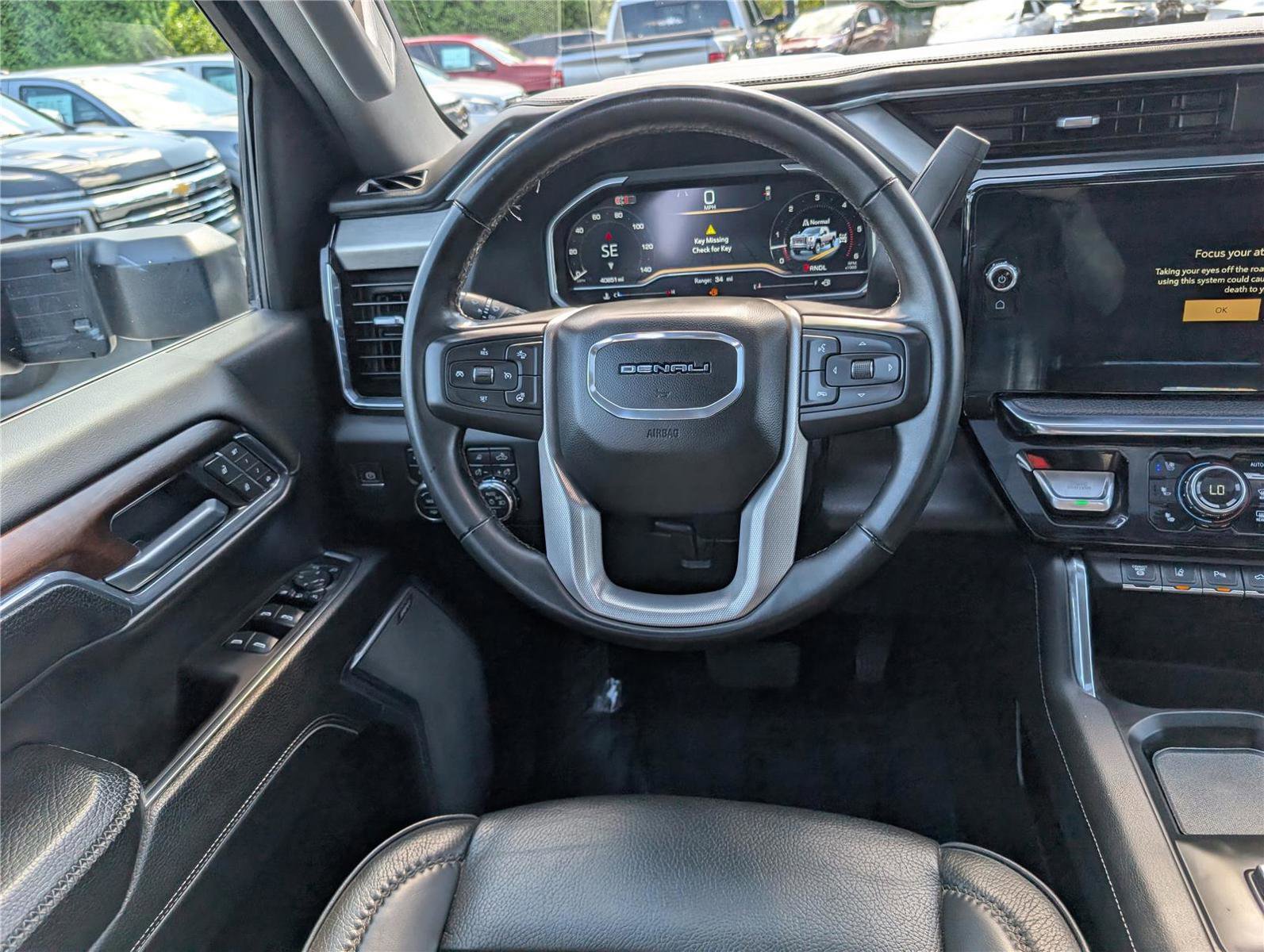 Used 2024 GMC Sierra 3500 Denali w/ Technology Package image 20