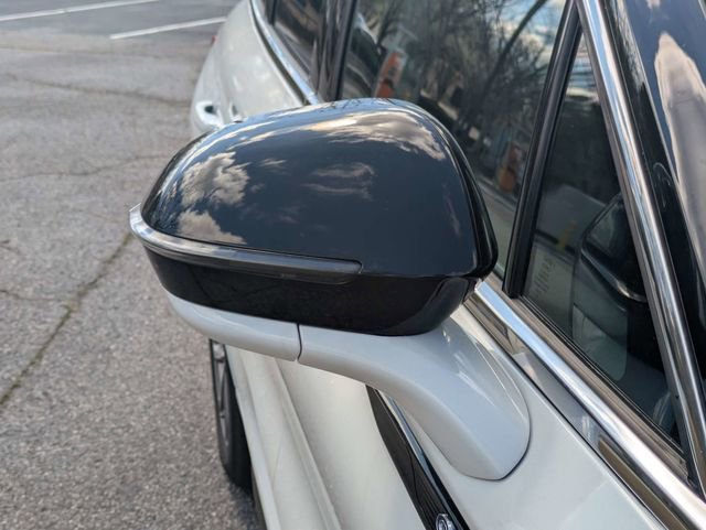 Used 2025 Lincoln Corsair Grand Touring w/ Equipment Group 301A image 14