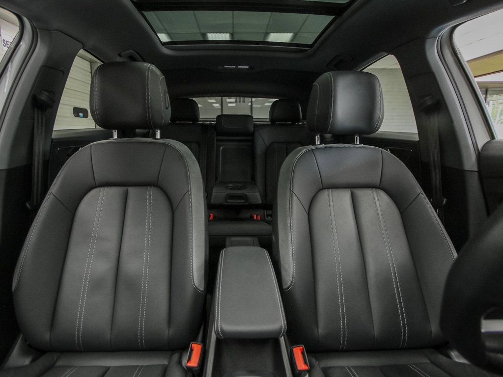 Used 2023 Audi Q4 e-tron Prestige AWD/4WD image 17