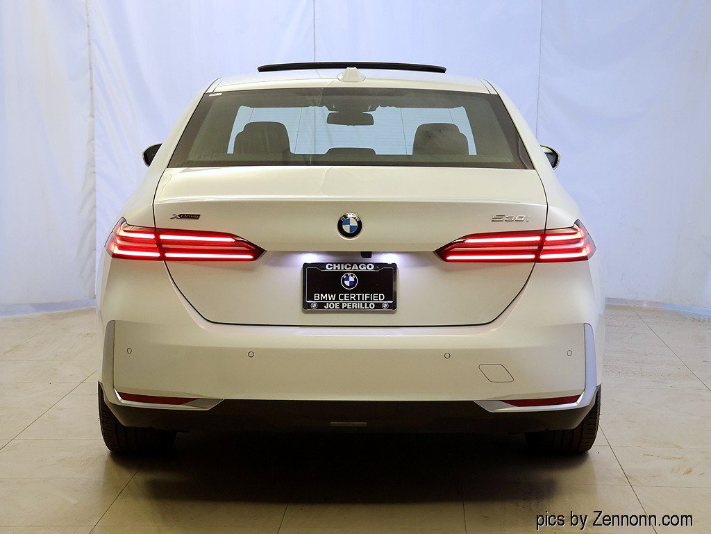 Certified 2025 BMW 530i xDrive AWD/4WD image 7