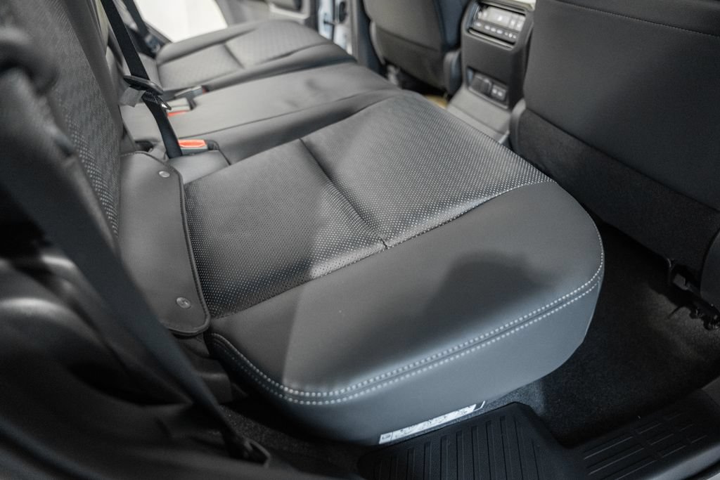 New 2027 Toyota Land Cruiser AWD/4WD image 34