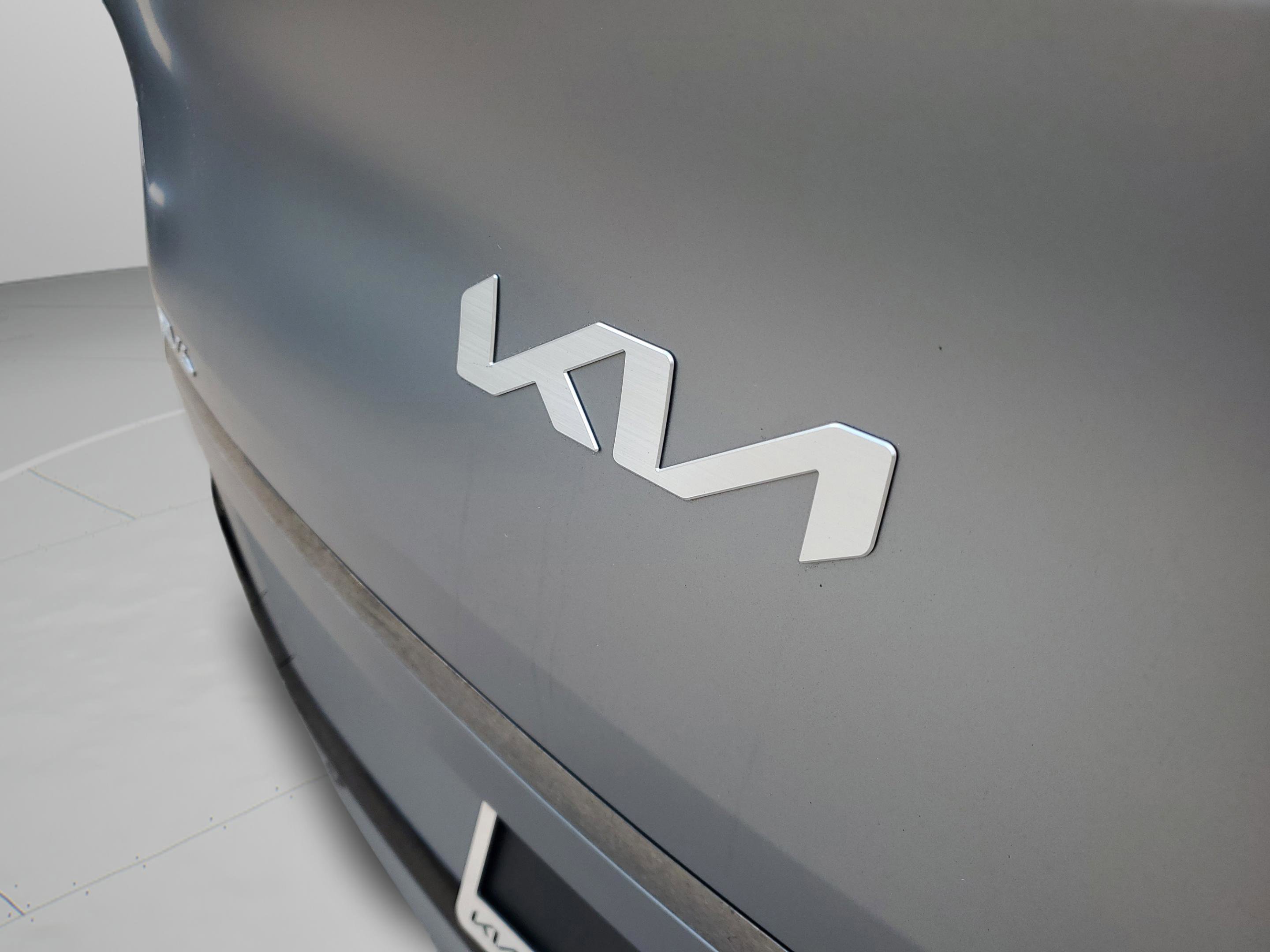 Certified 2024 Kia EV6 GT image 31