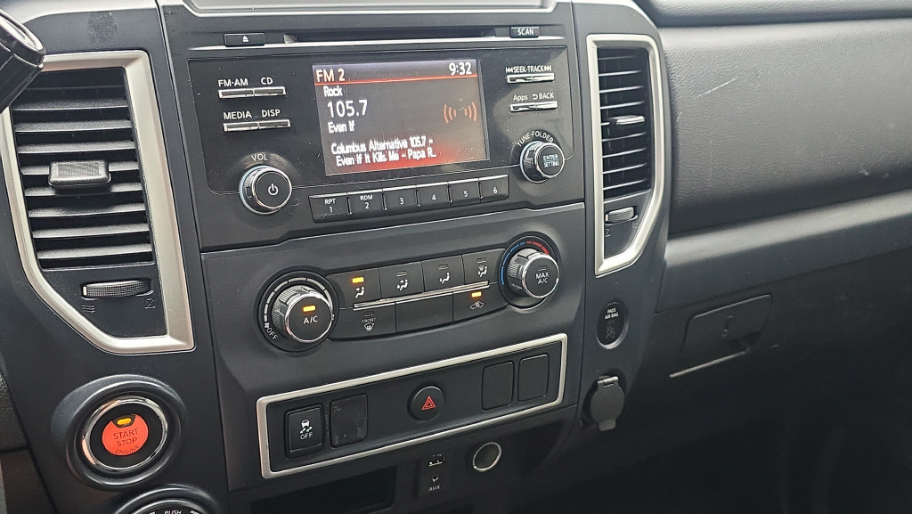 Used 2017 Nissan Titan S AWD/4WD image 20