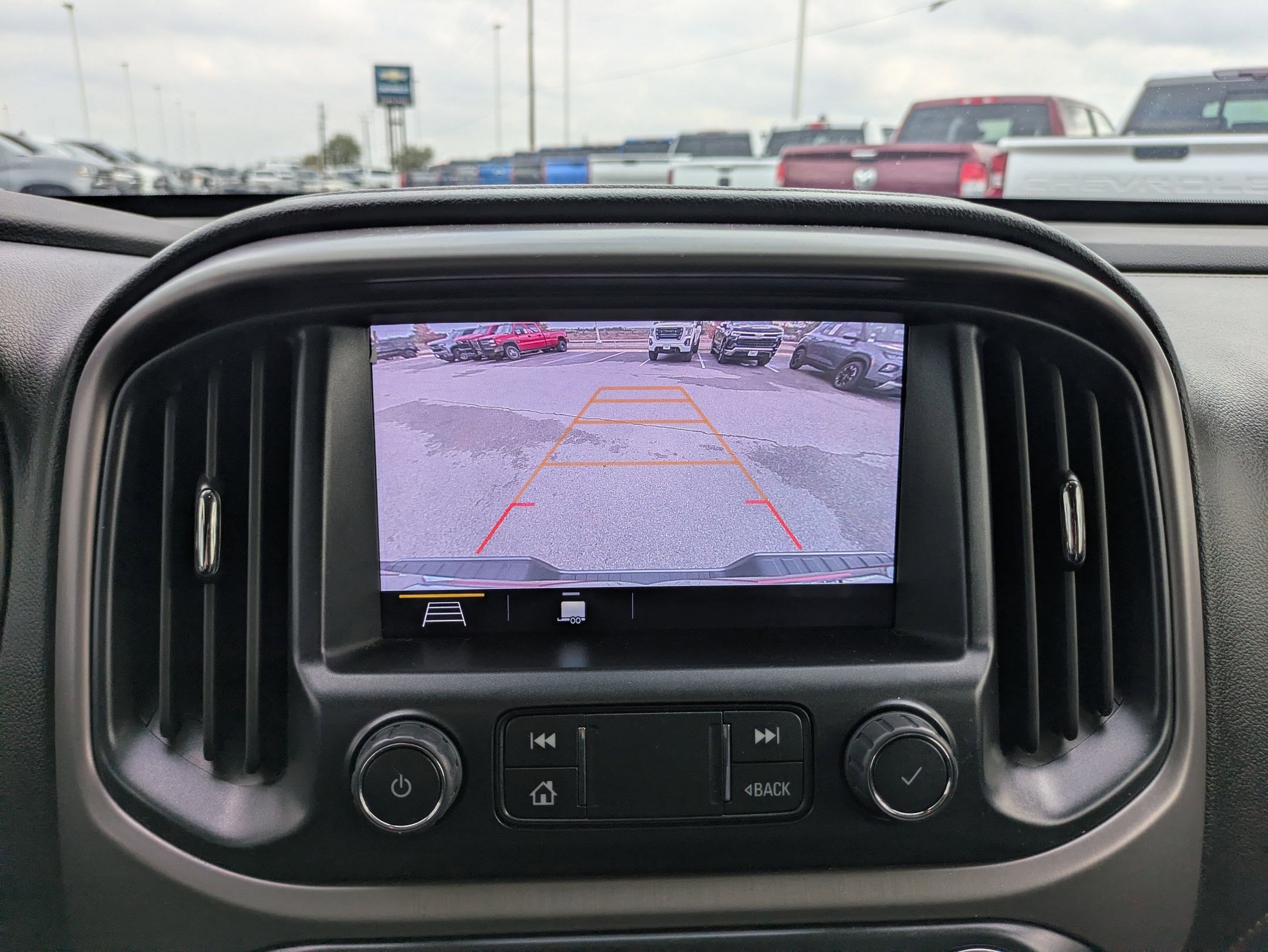 Certified 2022 GMC Canyon AT4 w/ Trailering Package image 18