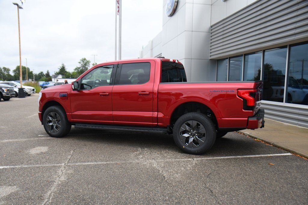 New 2025 Ford F150 Lightning Lariat image 3