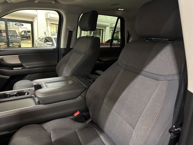 Used 2025 Ford Expedition Max Active image 26