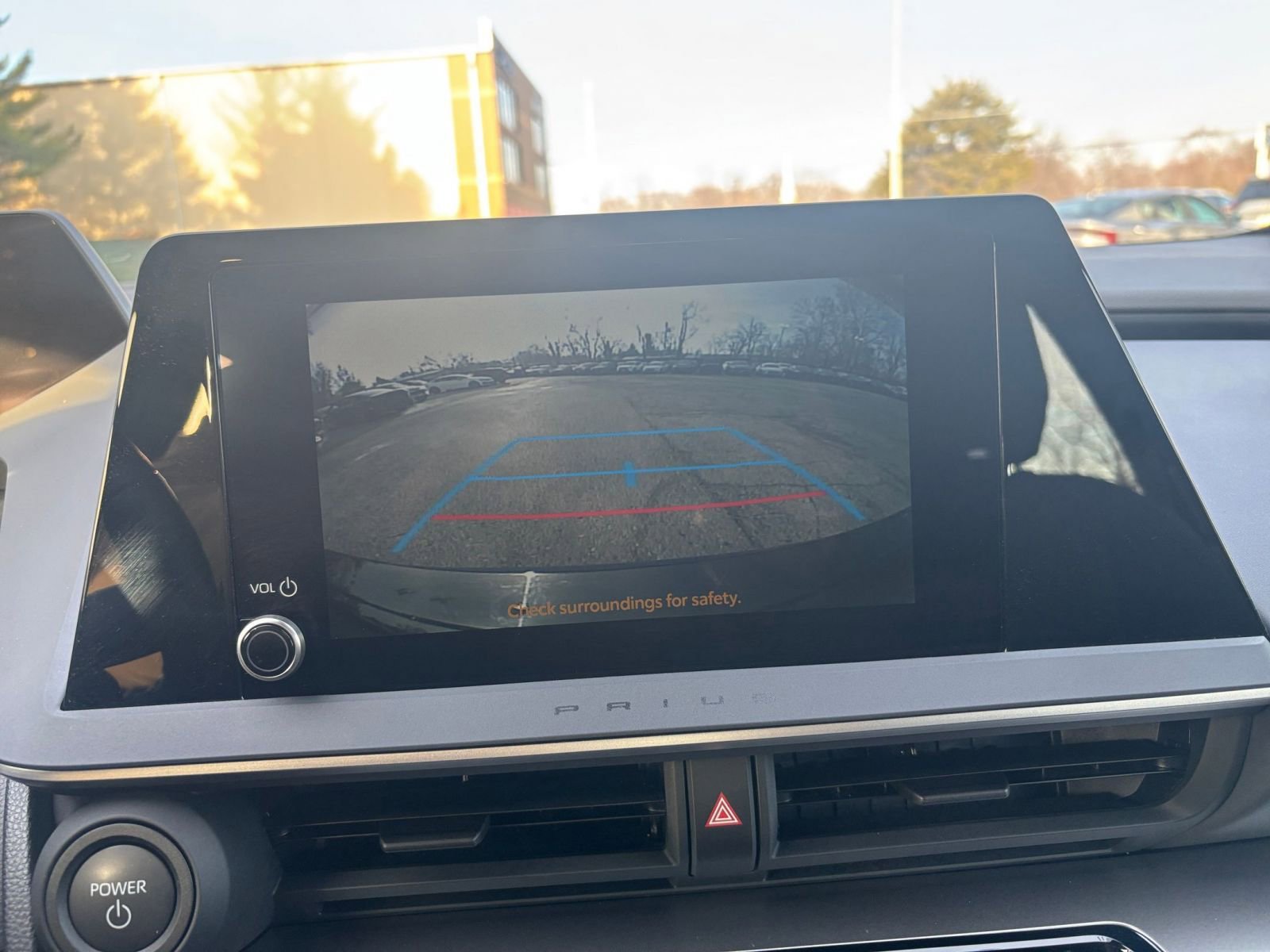 Used 2025 Toyota Prius LE image 17