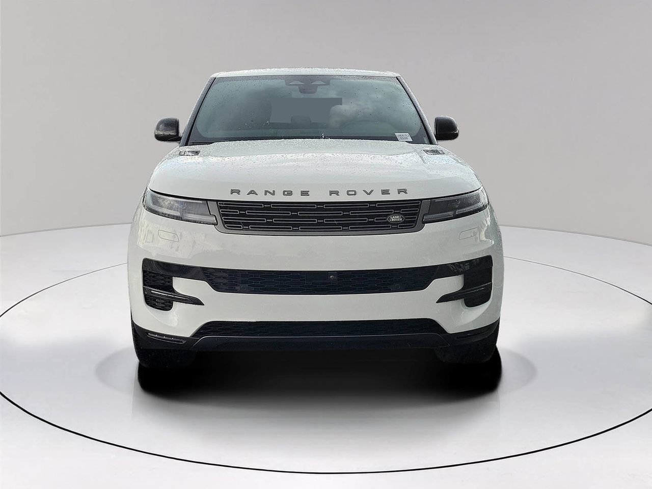 Used 2025 Land Rover Range Rover Sport SE image 2