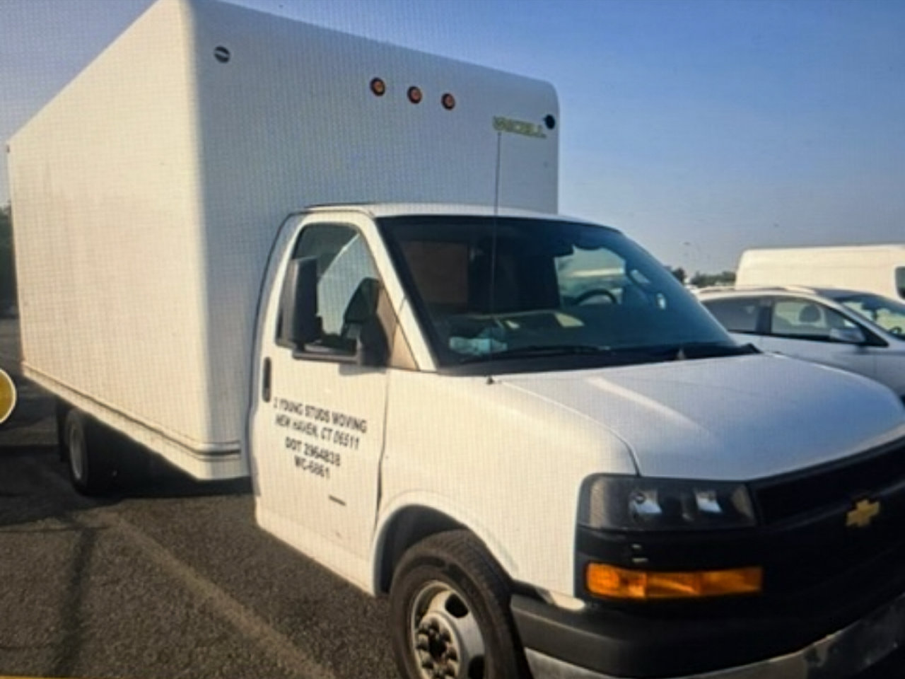 Used 2018 Chevrolet Express 3500 Extended w/ Power Convenience Package image 3