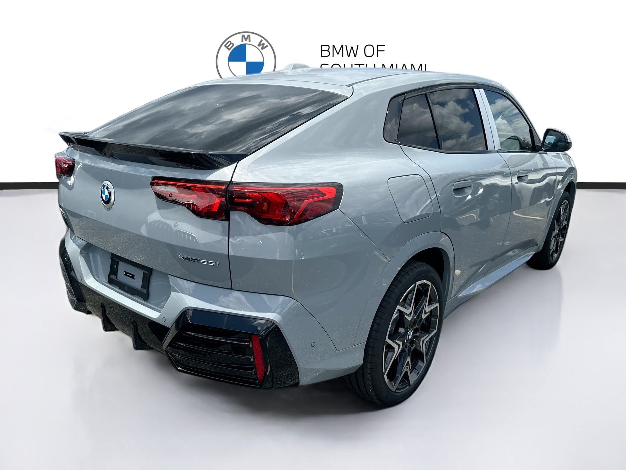 New 2026 BMW X2 xDrive28i w/ M Sport Package AWD/4WD image 6