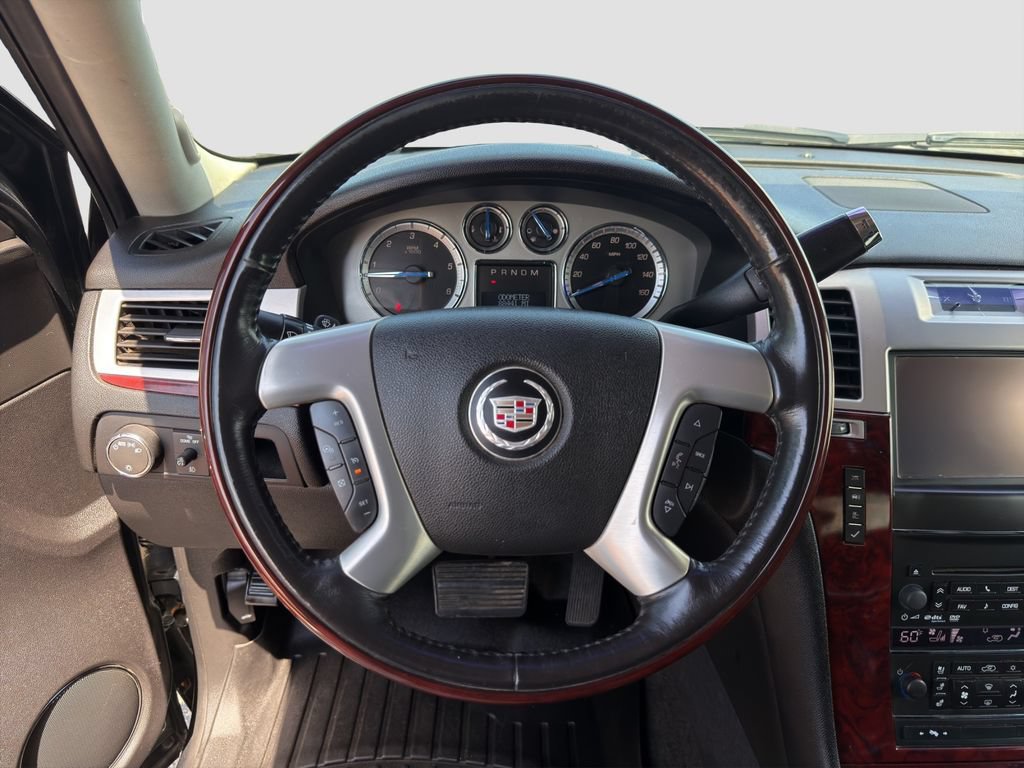 Used 2013 Cadillac Escalade EXT Premium AWD/4WD image 10