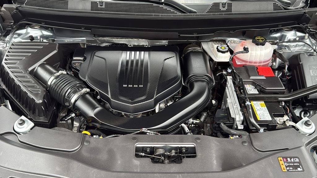 Used 2026 Chevrolet Traverse LT FWD image 35