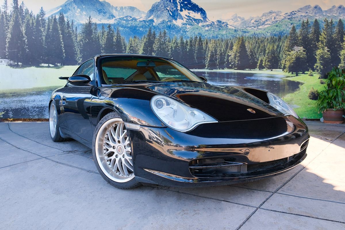Used 2002 Porsche 911 Carrera RWD image 3