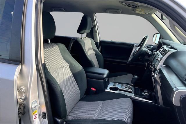 Used 2016 Toyota 4Runner SR5 image 7