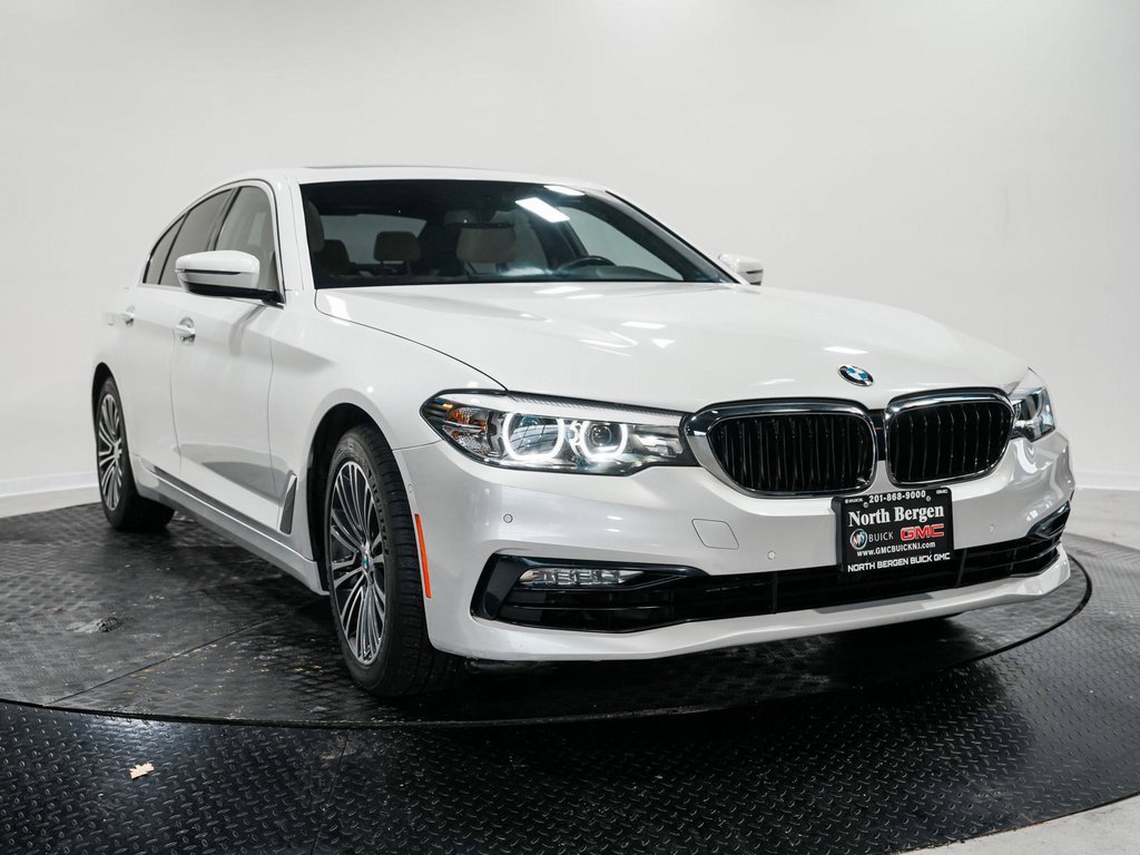 Used 2018 BMW 530i xDrive image 3
