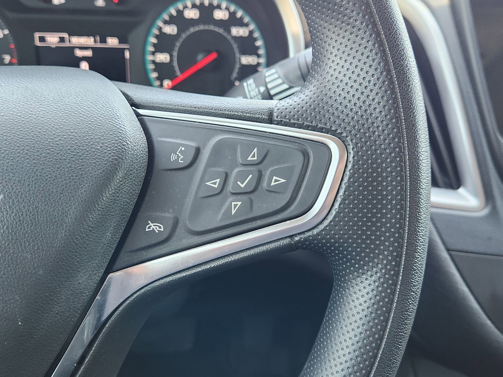 Used 2025 Chevrolet Malibu LS w/ Driver Confidence Package FWD image 33