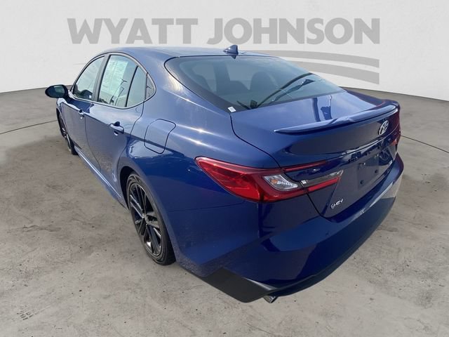 Used 2025 Toyota Camry SE FWD image 7