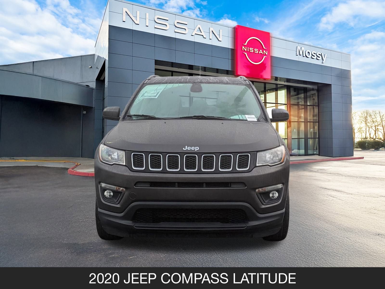 Used 2020 Jeep Compass Latitude image 4