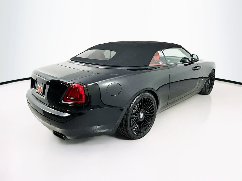 Used 2018 Rolls-Royce Dawn RWD image 6