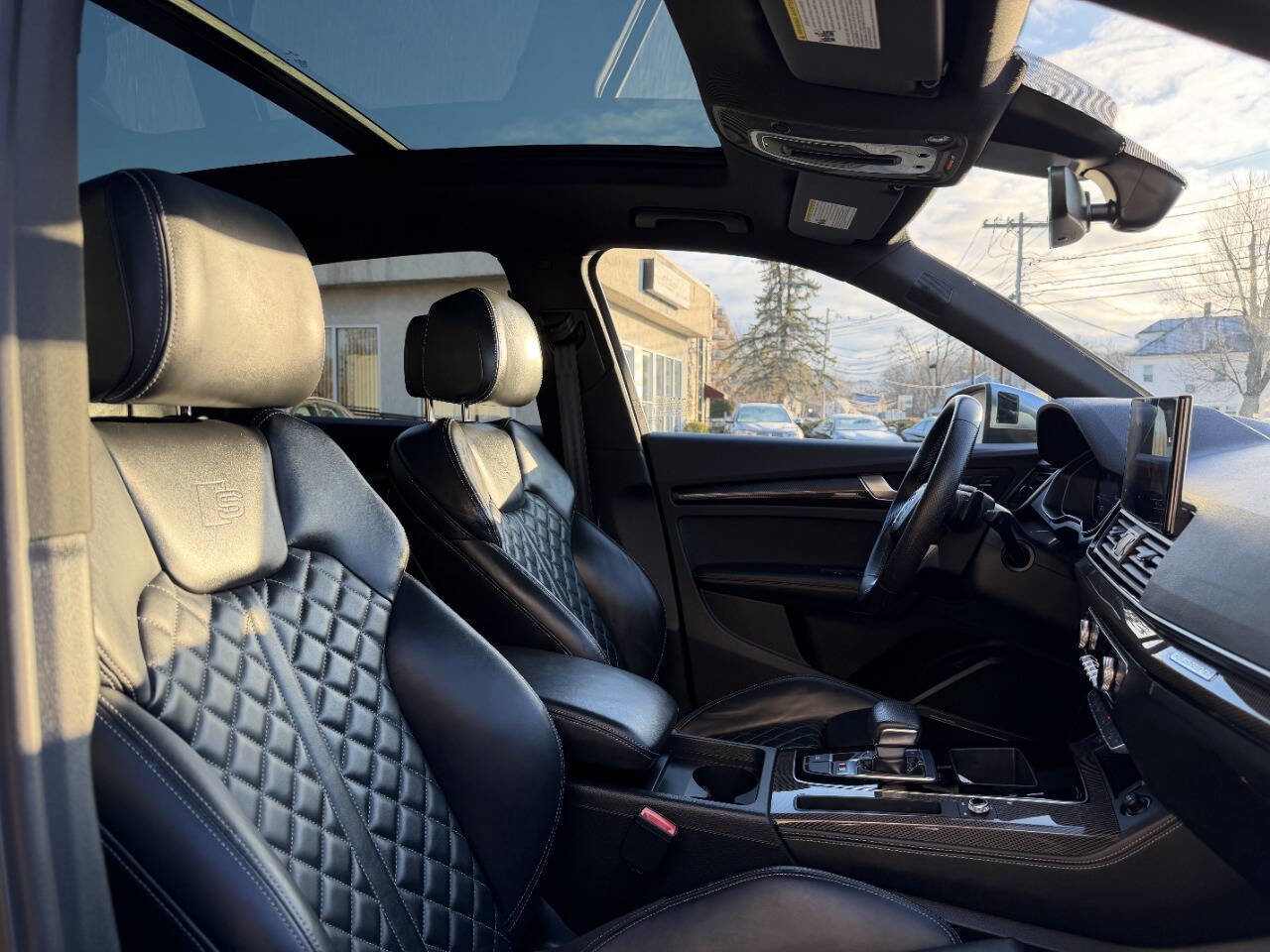 Used 2023 Audi SQ5 Premium Plus w/ Premium Plus Package image 31