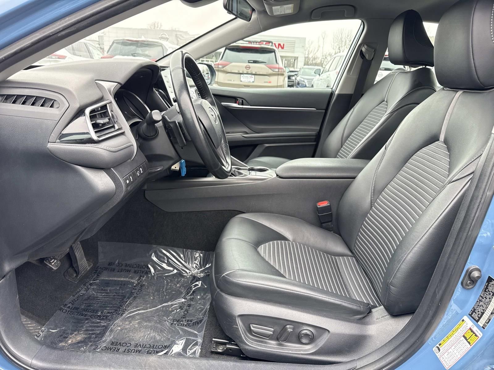 Used 2023 Toyota Camry SE image 29