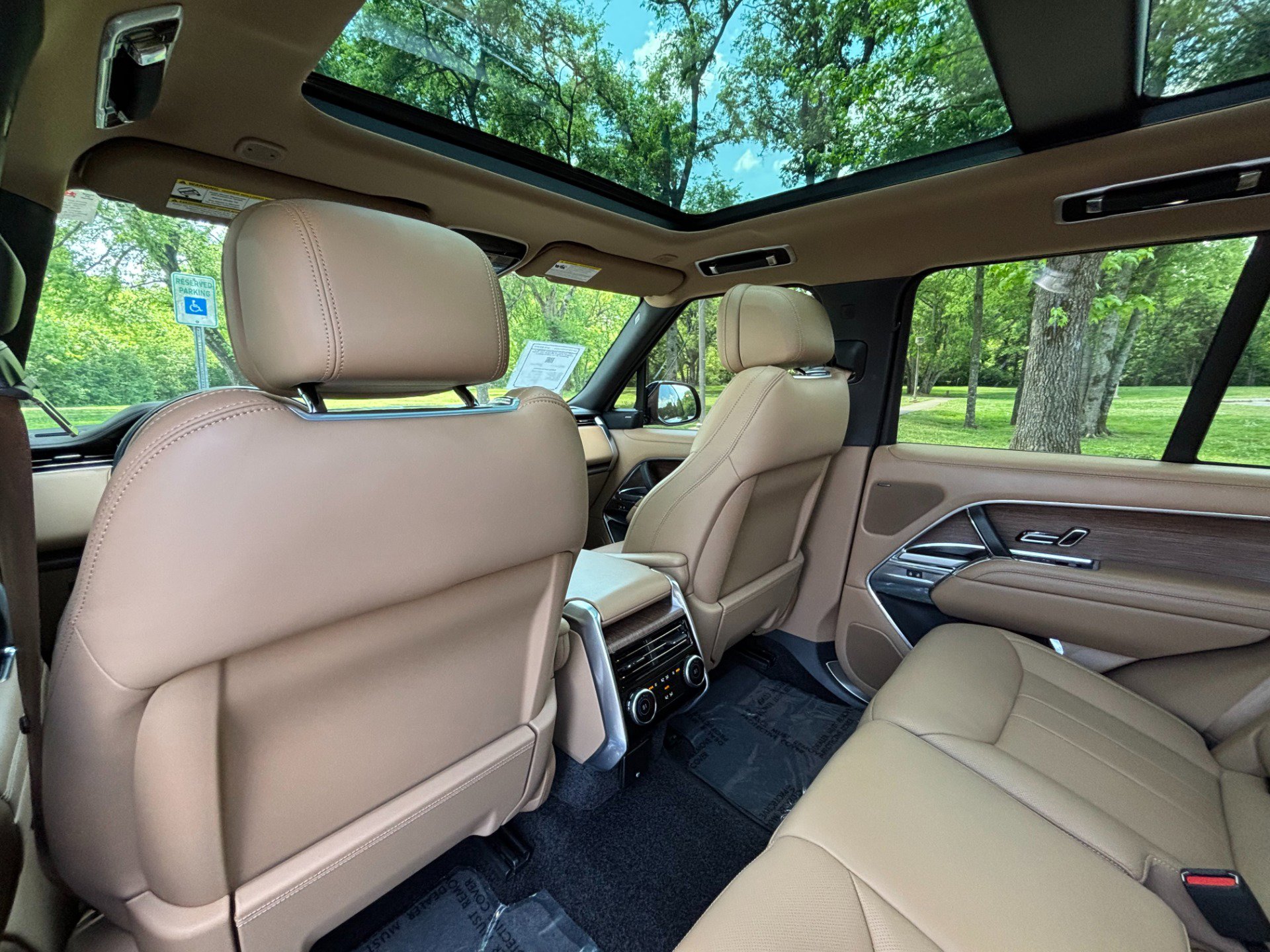 Used 2024 Land Rover Range Rover SE AWD/4WD image 40