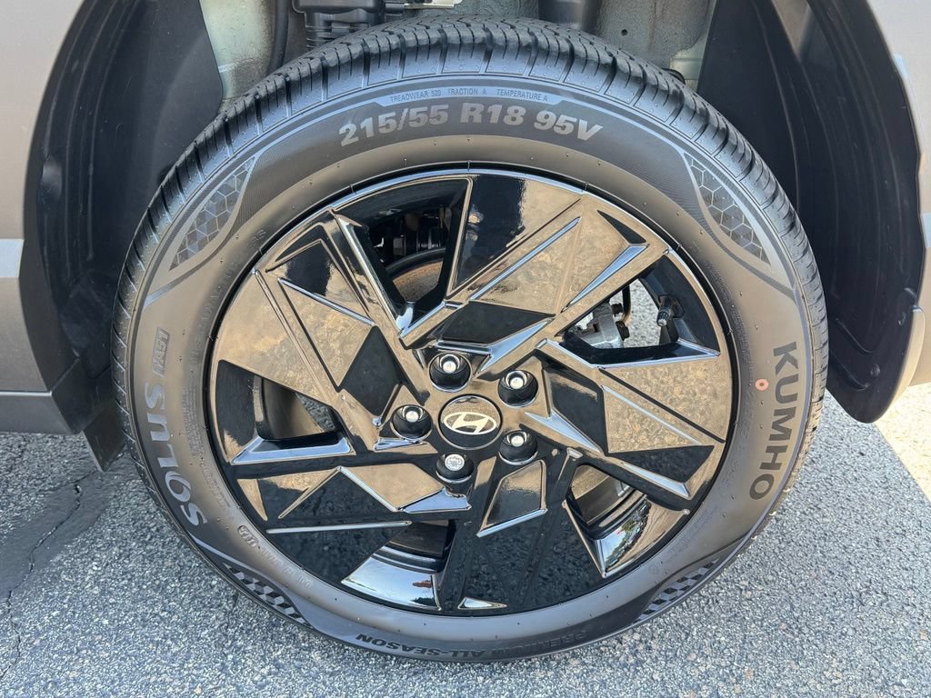 Certified 2026 Hyundai Kona SEL Sport AWD/4WD image 32