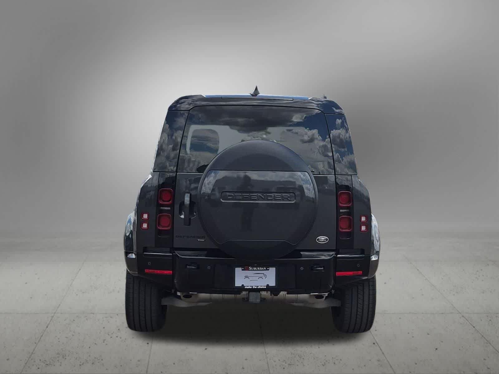 Certified 2023 Land Rover Defender 110 X-Dynamic SE AWD/4WD image 5