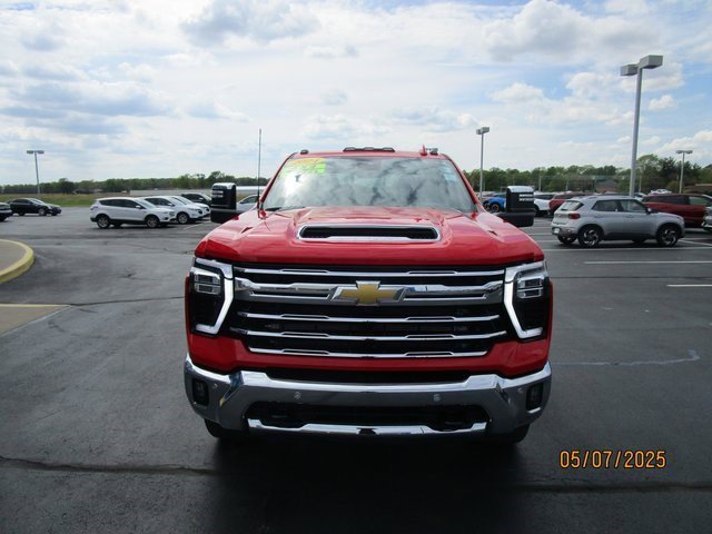 Certified 2024 Chevrolet Silverado 3500 LTZ w/ LTZ Premium Package image 5