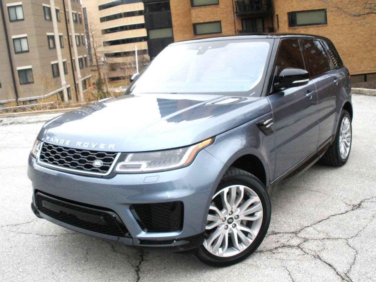 Used 2020 Land Rover Range Rover Sport HSE AWD/4WD image 1