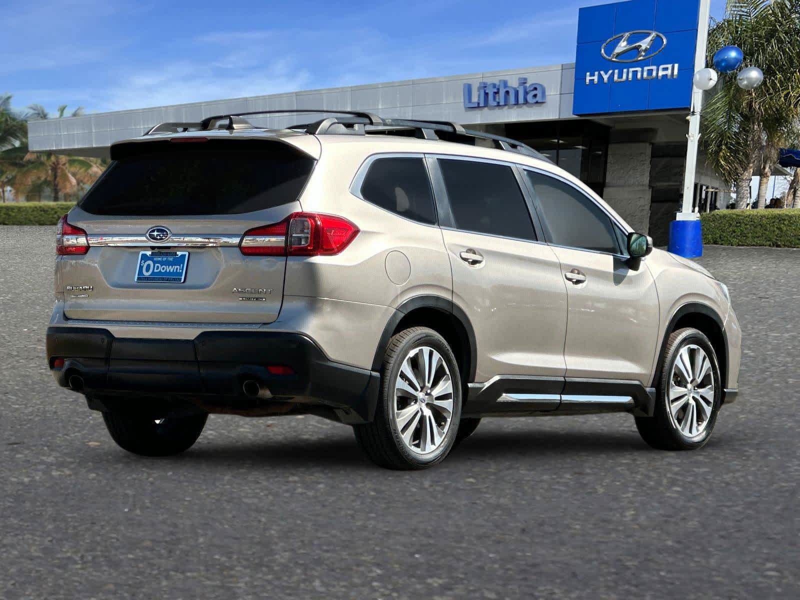 Used 2020 Subaru Ascent Limited w/ Technology Package AWD/4WD image 3