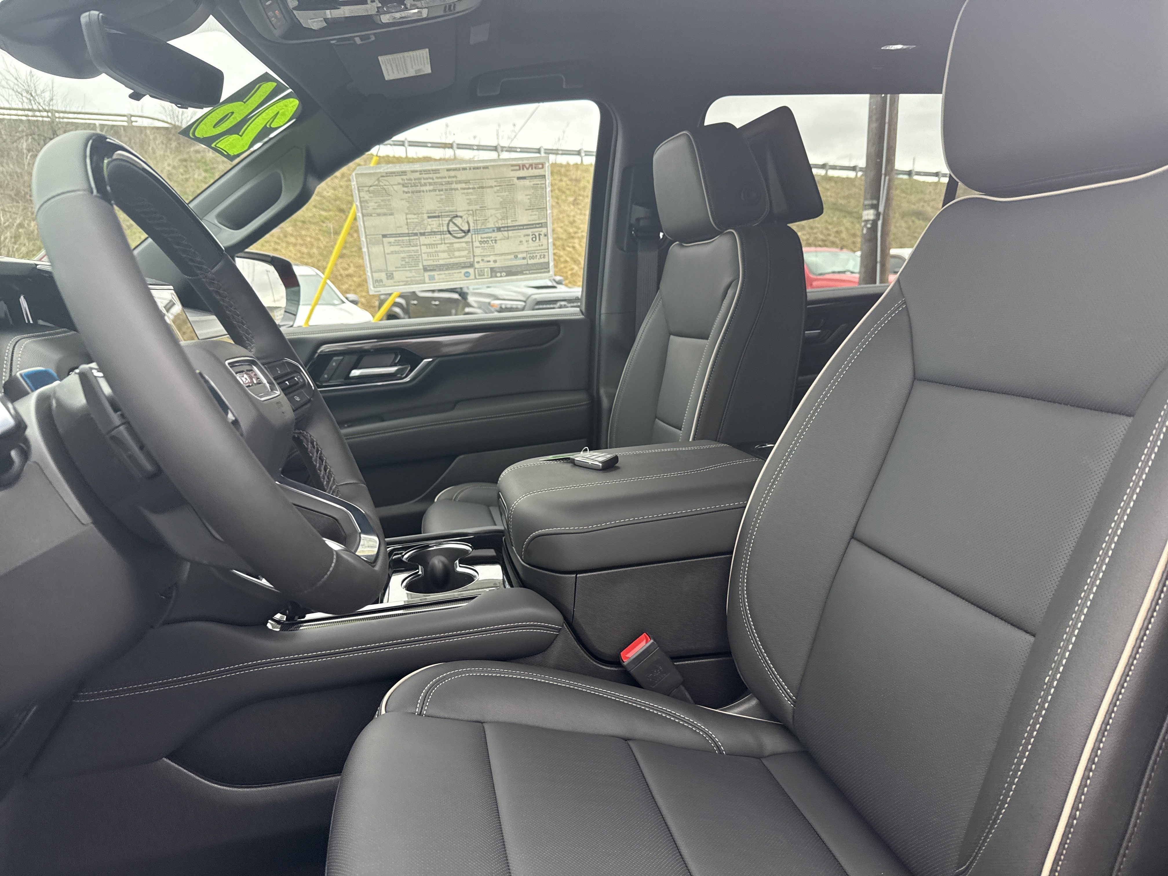 New 2026 GMC Yukon XL Elevation image 14