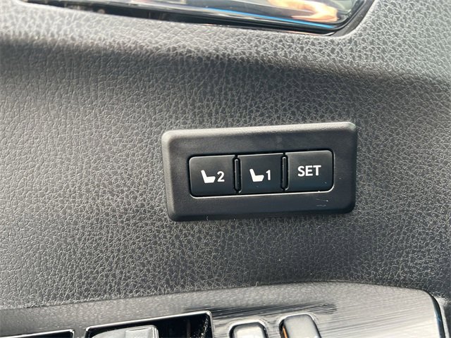 Used 2016 Toyota RAV4 Limited w/ Advanced Technology Package image 29