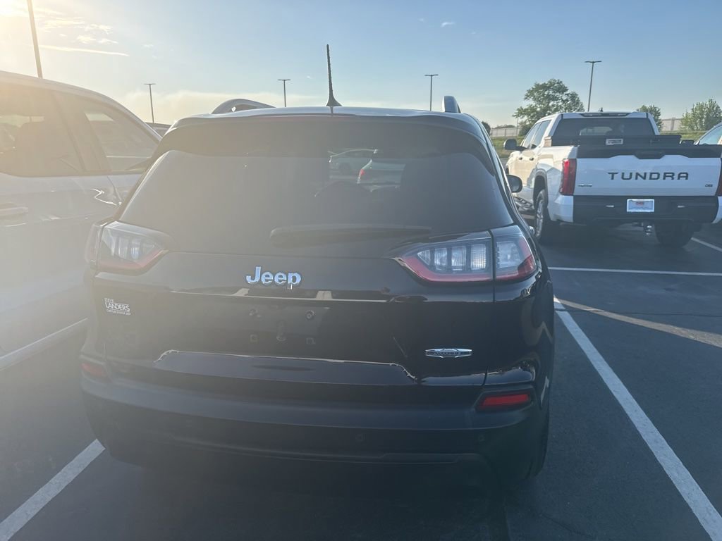 Used 2021 Jeep Cherokee Latitude Plus FWD image 6