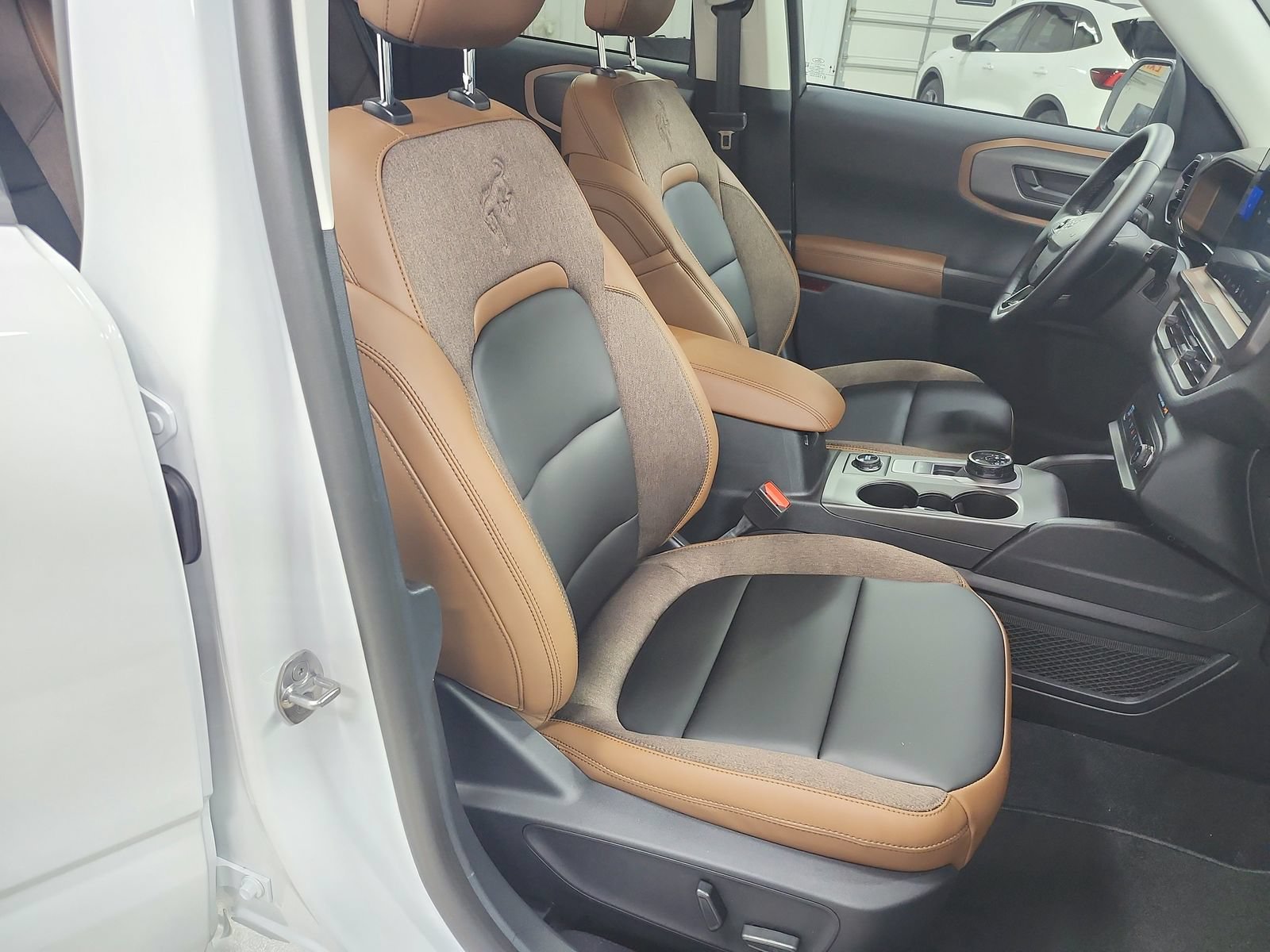 New 2026 Ford Bronco Sport Outer Banks AWD/4WD image 36