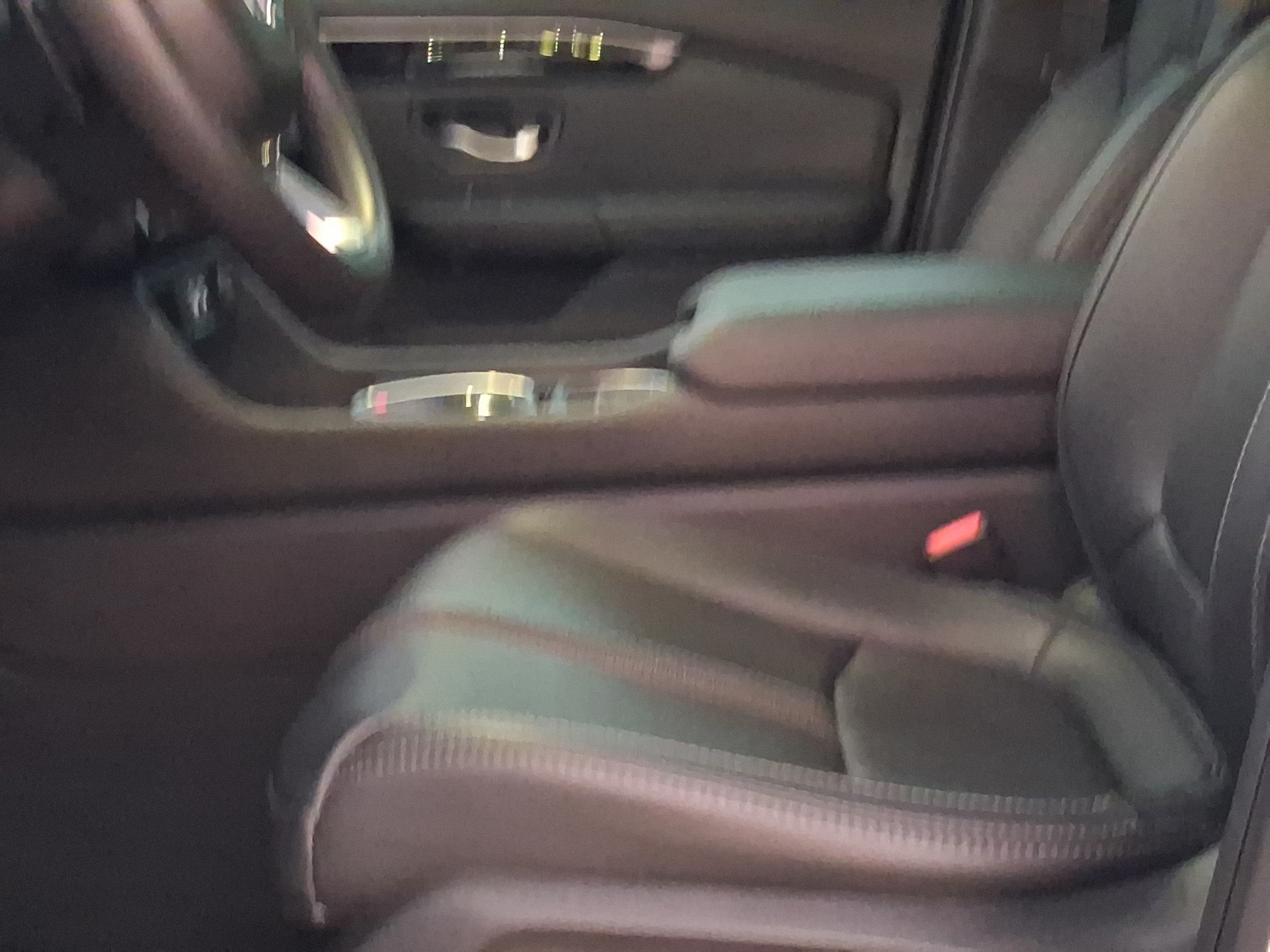 Used 2025 Honda Pilot Touring image 12