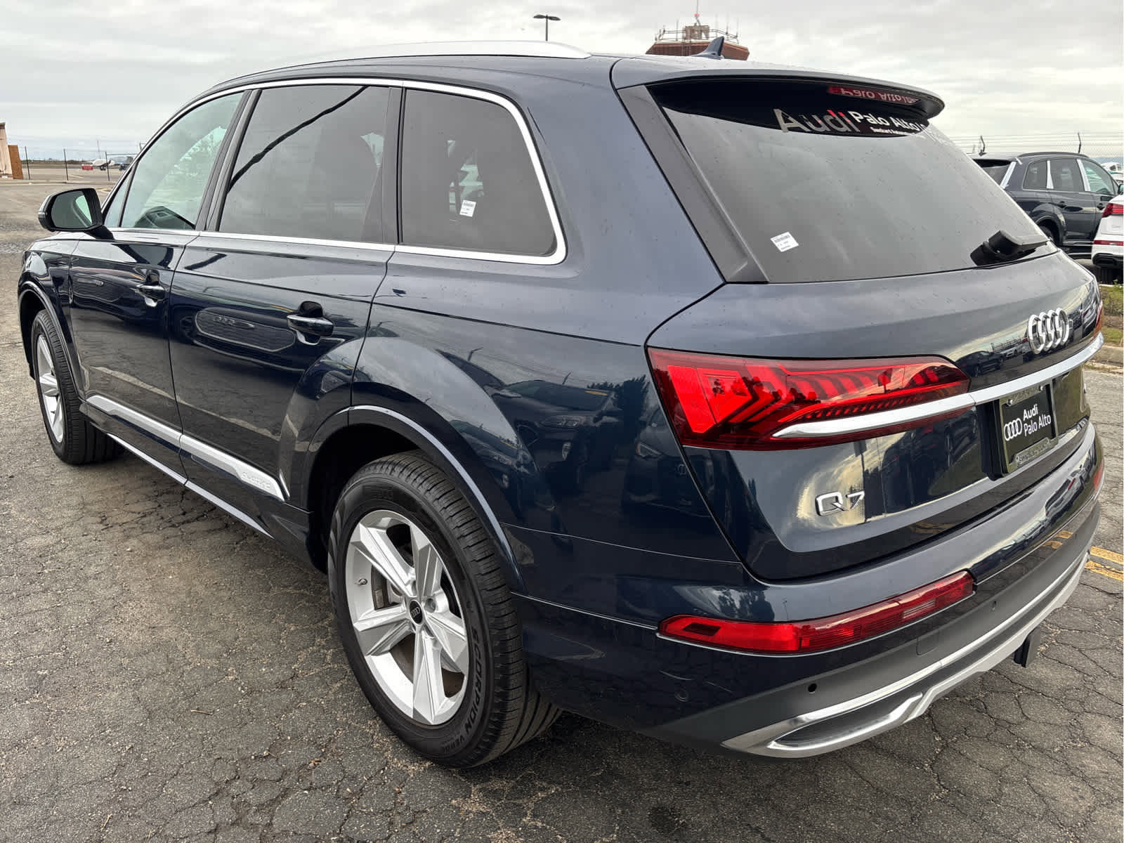 Used 2024 Audi Q7 2.0T Premium w/ Convenience Package image 4