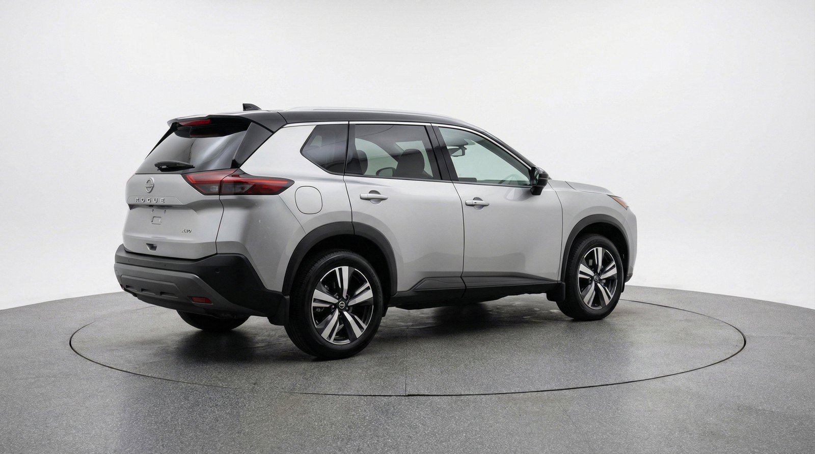 Used 2025 Nissan Rogue SV AWD/4WD image 9