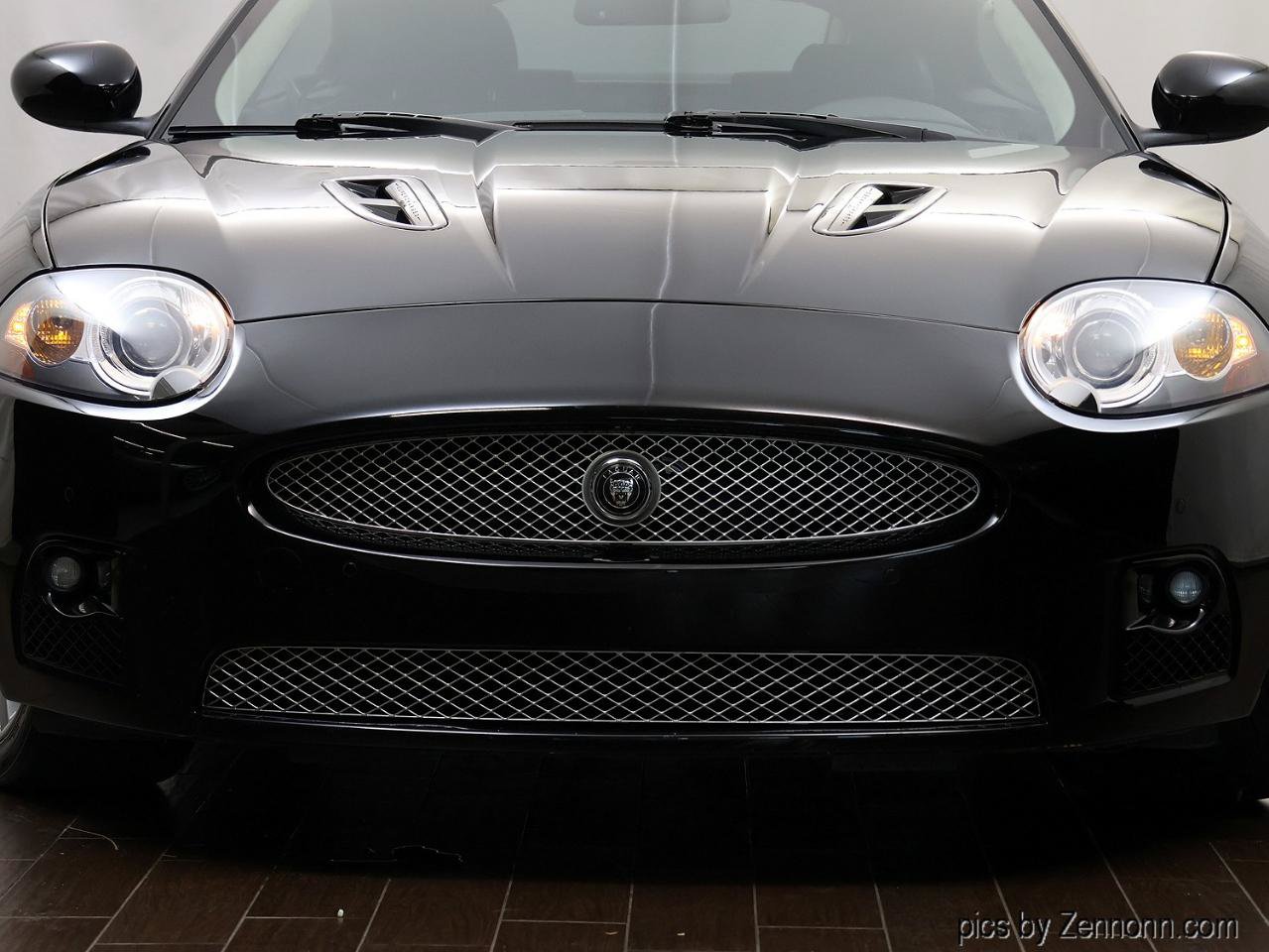Used 2009 Jaguar XKR R RWD image 9