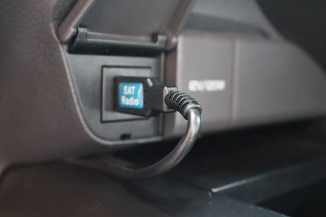 Used 2018 Toyota Camry XLE image 20