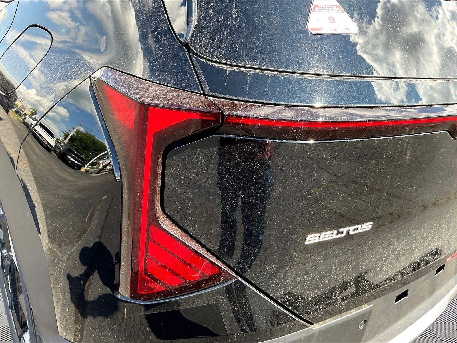 New 2027 Kia Seltos S FWD image 15